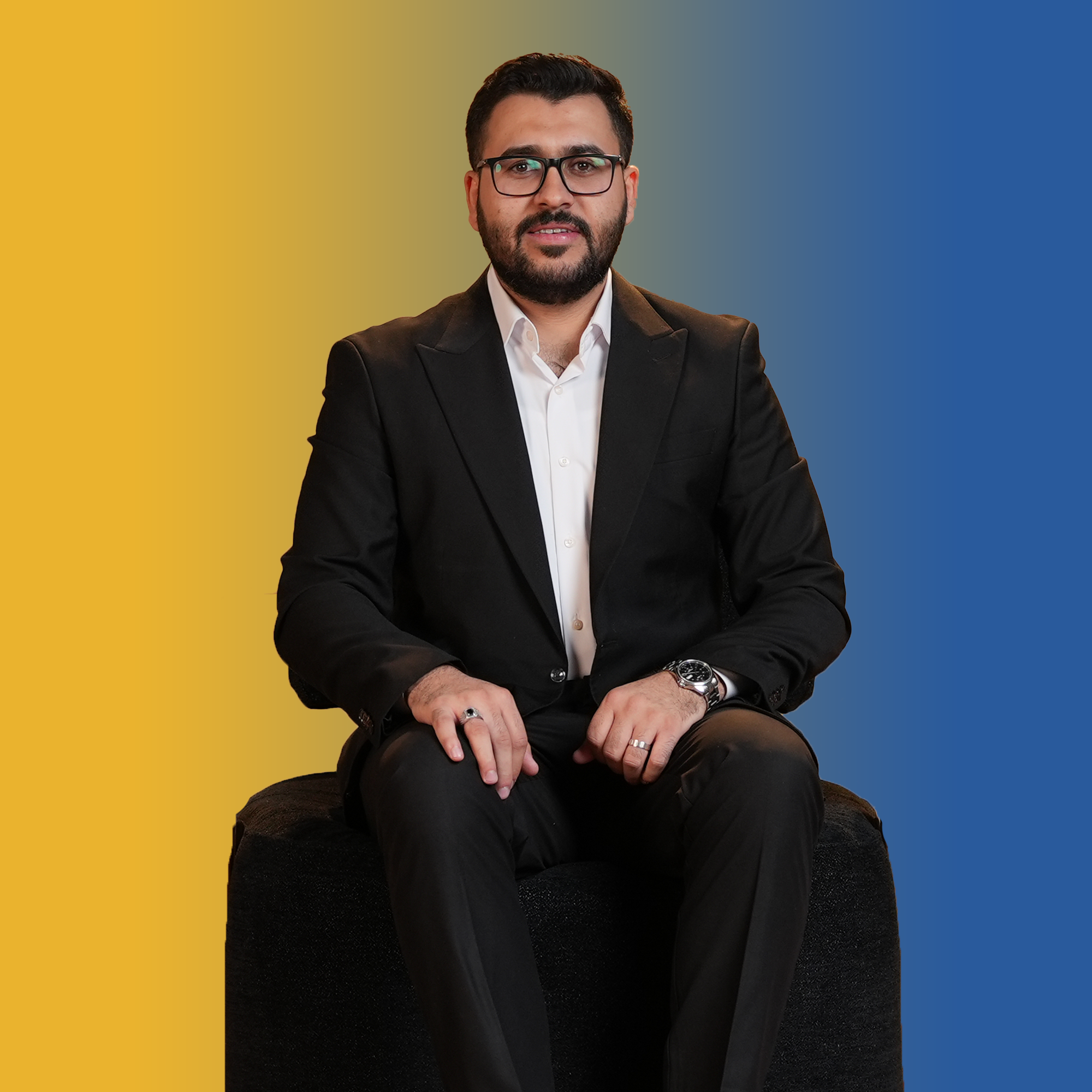 الاستاذ حسين محمد